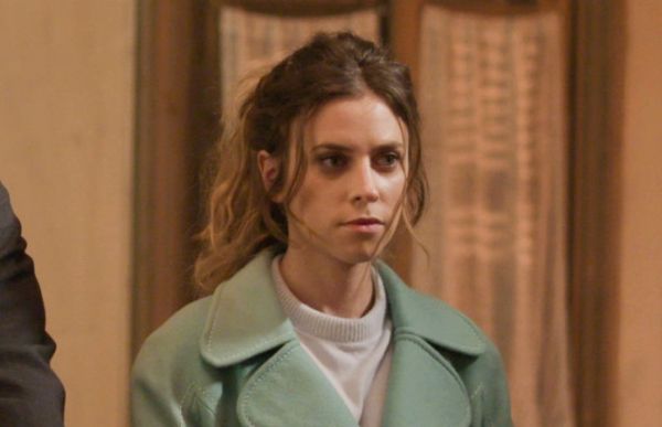 Βίκυ Διαμαντοπούλου: Η Σοφούλα από τις Άγριες Μέλισσες αποκαλύπτεται