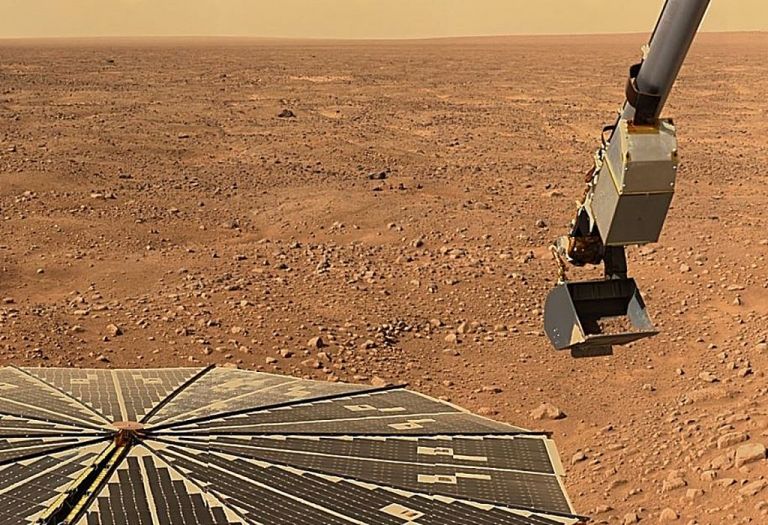 NASA : Δημοσίευσε φωτογραφίες υψηλής ανάλυσης από την επιφάνεια άλλων πλανητών