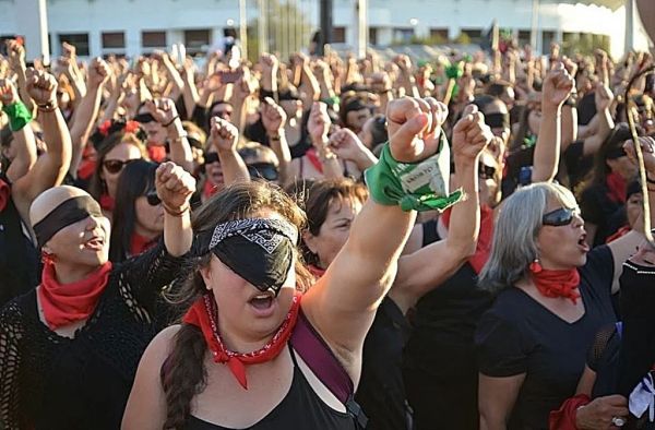 Είναι καιρός για μια νομοθεσία της ΕΕ που θα τερματίζει τη βία που βασίζεται στο φύλο