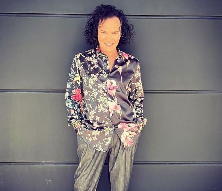 Παντελής Καναράκης : Μιμούμενος την εγκυμονούσα Μαρία Ηλιάκη δείχνοντας τη φουσκωμένη από το φαγητό κοιλιά του