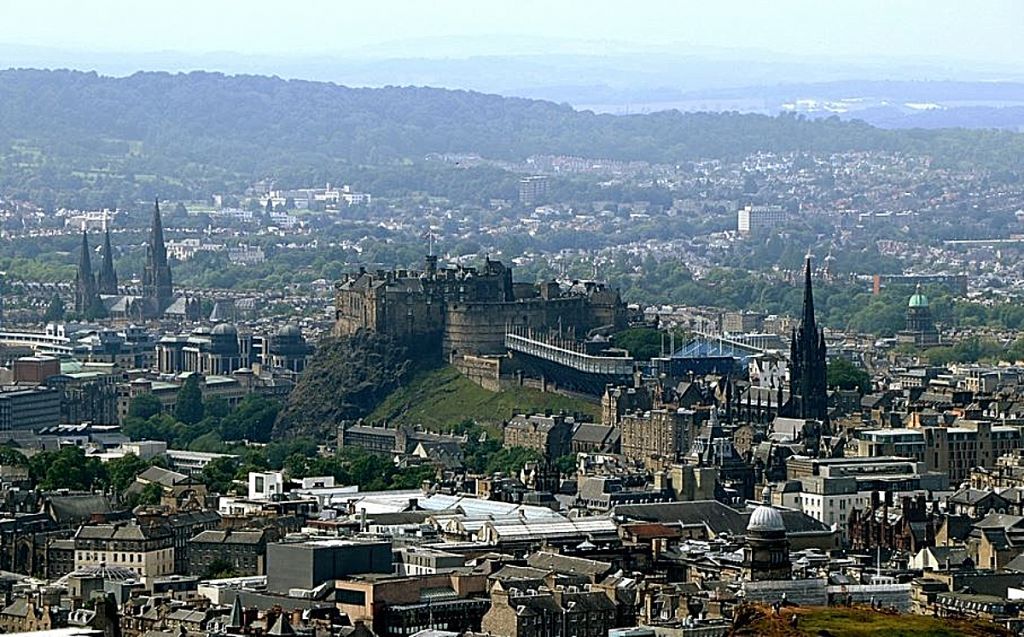 Μεσαιωνικές πόλεις : Οι ομορφότερες της Ευρώπης που «μαγεύουν» τον πιο απαιτητικό επισκέπτη