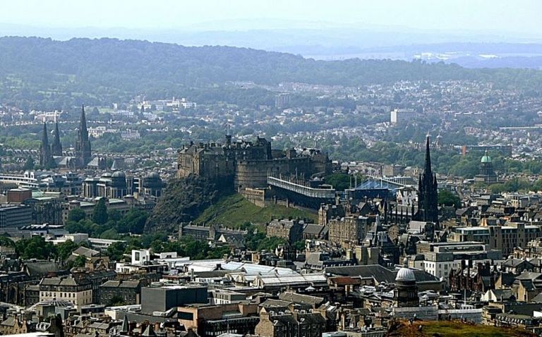 Μεσαιωνικές πόλεις : Οι ομορφότερες της Ευρώπης που «μαγεύουν» τον πιο απαιτητικό επισκέπτη