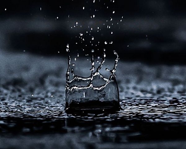 Ηνωμένα Αραβικά Εμιράτα : Νέο σχέδιο περιλαμβάνει drones που θα βοηθούν στην αύξηση των βροχών