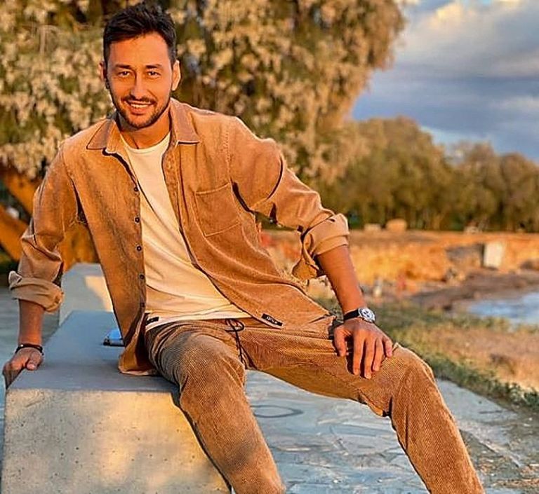 Survivor : Ο Πάνος Καλίδης γύρισε στα…πάτρια εδάφη αφού αποχώρησε από το παιχνίδι