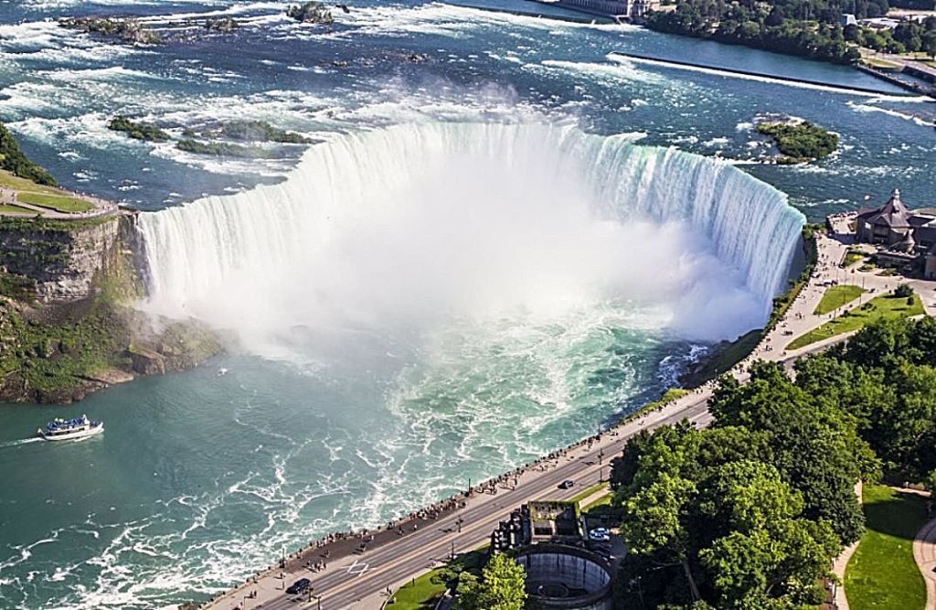 Αυτοί είναι οι πιο εντυπωσιακοί καταρράκτες του πλανήτη