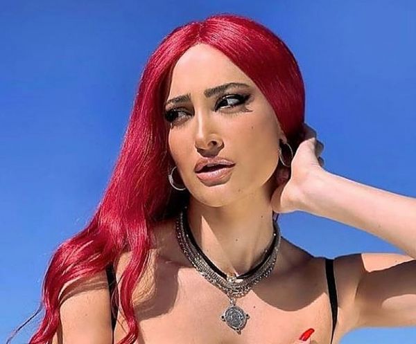 Ιωάννα Τούνη : Τι συμβαίνει με το ροζ βίντεο και γιατί δεν έχει γίνει διαγραφή του από άλλα sites ;