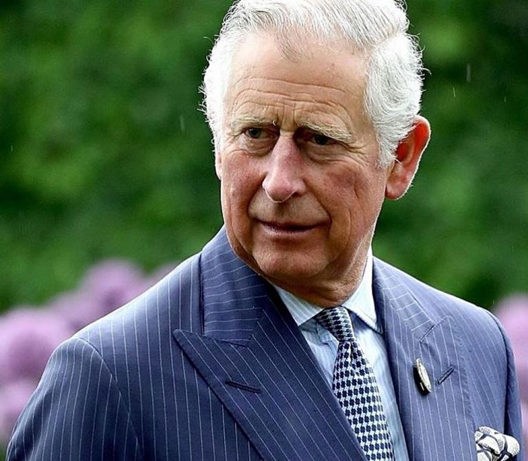 Πρίγκιπας Κάρολος : Γιατί δεν έχει γίνει ακόμη βασιλιάς