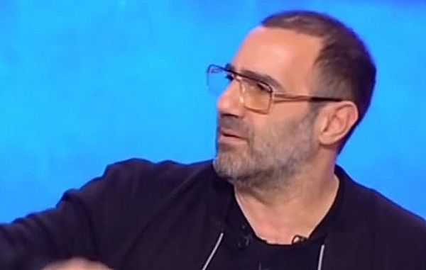 Ράδιο Αρβύλα : Το βίντεο που προβάλλουν επί 14 χρόνια όταν αλλάζει η ώρα