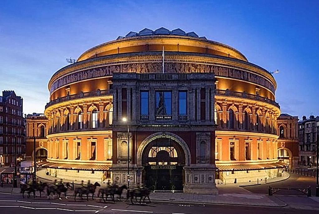 Το Royal Albert Hall έγινε 150 ετών : «Είναι το Ιερό Δισκοπότηρο των μουσικών»