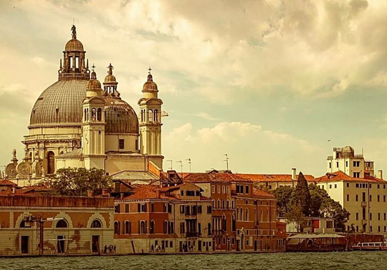 Μπαρόκ : Η μουσική «χρονοντούλαπο» της ρομαντικής και μετα-αναγεννησιακής εποχής