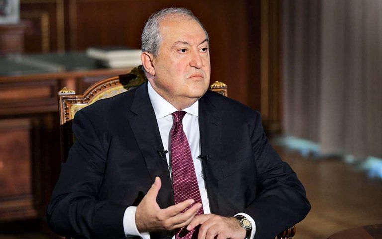 Κοροναϊός : Ο πρόεδρος της Αρμενίας στο νοσοκομείο με επιπλοκές από τον κοροναϊό