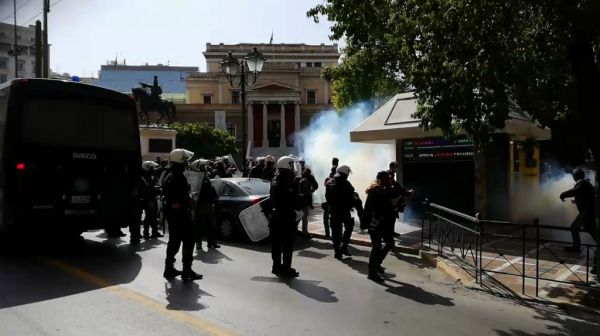 ΜέΡΑ25 : «Αστυνομική βία και αναίτιες προσαγωγές» στη συγκέντρωση υπέρ Κουφοντίνα