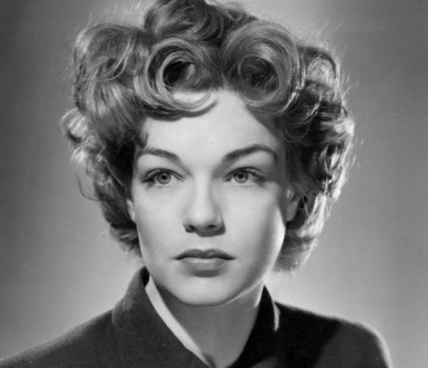 Σιμόν Σινιορέ: H διαχρονική γοητεία της «διαβολογυναίκας»