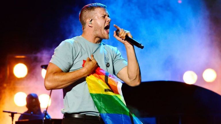 Νταν Ρέινονλντς: Δωρίζει το πατρικό του σε εκστρατεία για νέους της LGBTQ+ κοινότητας