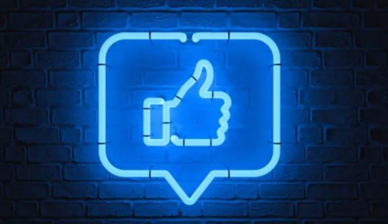 Facebook: Άδεια μετ’ αποδοχών σε θύματα ενδοοικογενειακής ή σεξουαλικής βίας