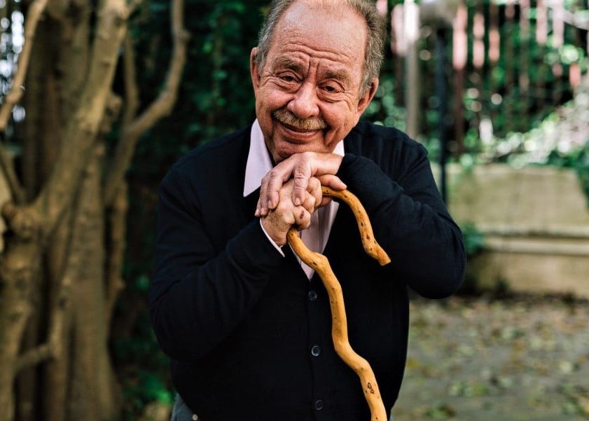 Ηλίας Μαμαλάκης: Η αντίδραση στον πόλεμο Άκη Πετρετζίκη – Αργυρώς Μπαρμπαρίγου