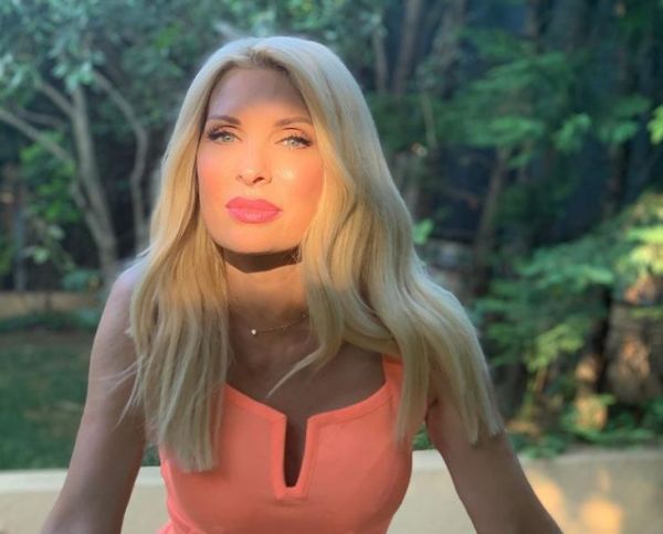 Ελένη Μενεγάκη: Το δώρο που παίρνει πάντα τη Μέρα της Γυναίκας