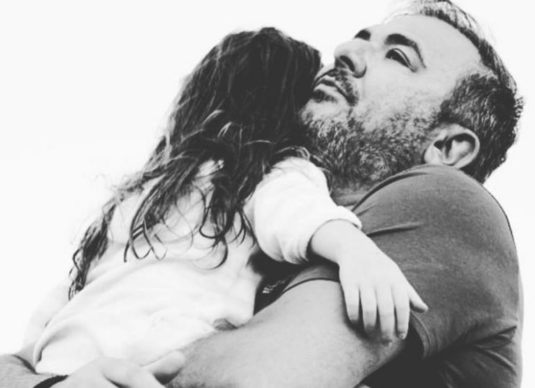 Αντώνης Ρέμος: Περήφανος και τρυφερός χαζομπαμπάς