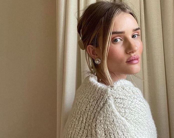 Ρόζι Χάντινγκτον: H cool αντιμετώπιση για τις αλλαγές μετά τη γέννα