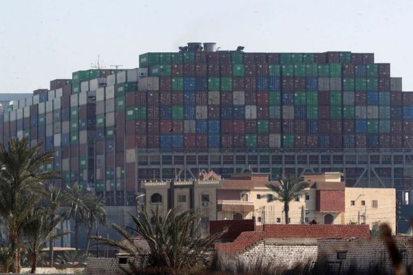 Σουέζ : Δύσκολο να προσδιοριστεί πότε θα λυθεί ακριβώς το πρόβλημα