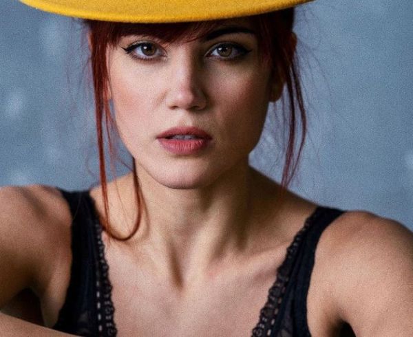 Μαίρη Συνατσάκη: Πυρ και μανία για τα επεισόδια στην Νέα Σμύρνη