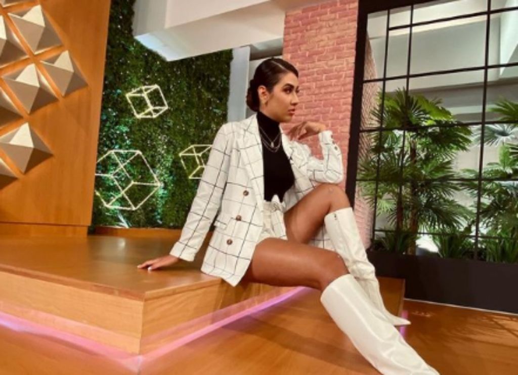 Έλενα Μαριπόζα Κρεμλίδου: «Είναι κρίμα να θεωρείται πως το Instagram δεν είναι δουλειά»