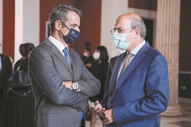 Αλλαγές στα εργασιακά : Έρχεται το τετραήμερο με εργασία 10 ωρών