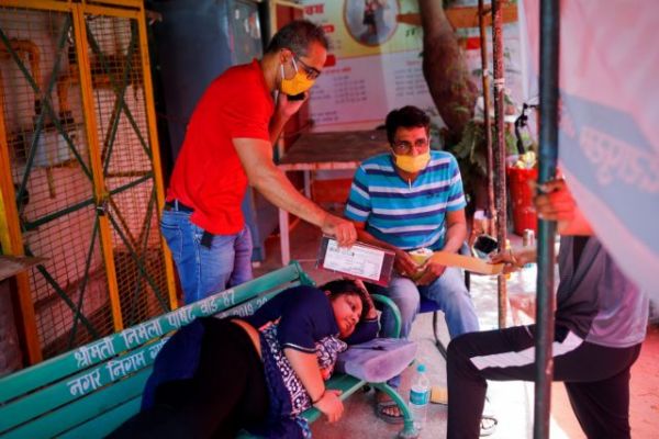 Κοροναϊός: Πόσο επικίνδυνη είναι η ινδική μετάλλαξη;