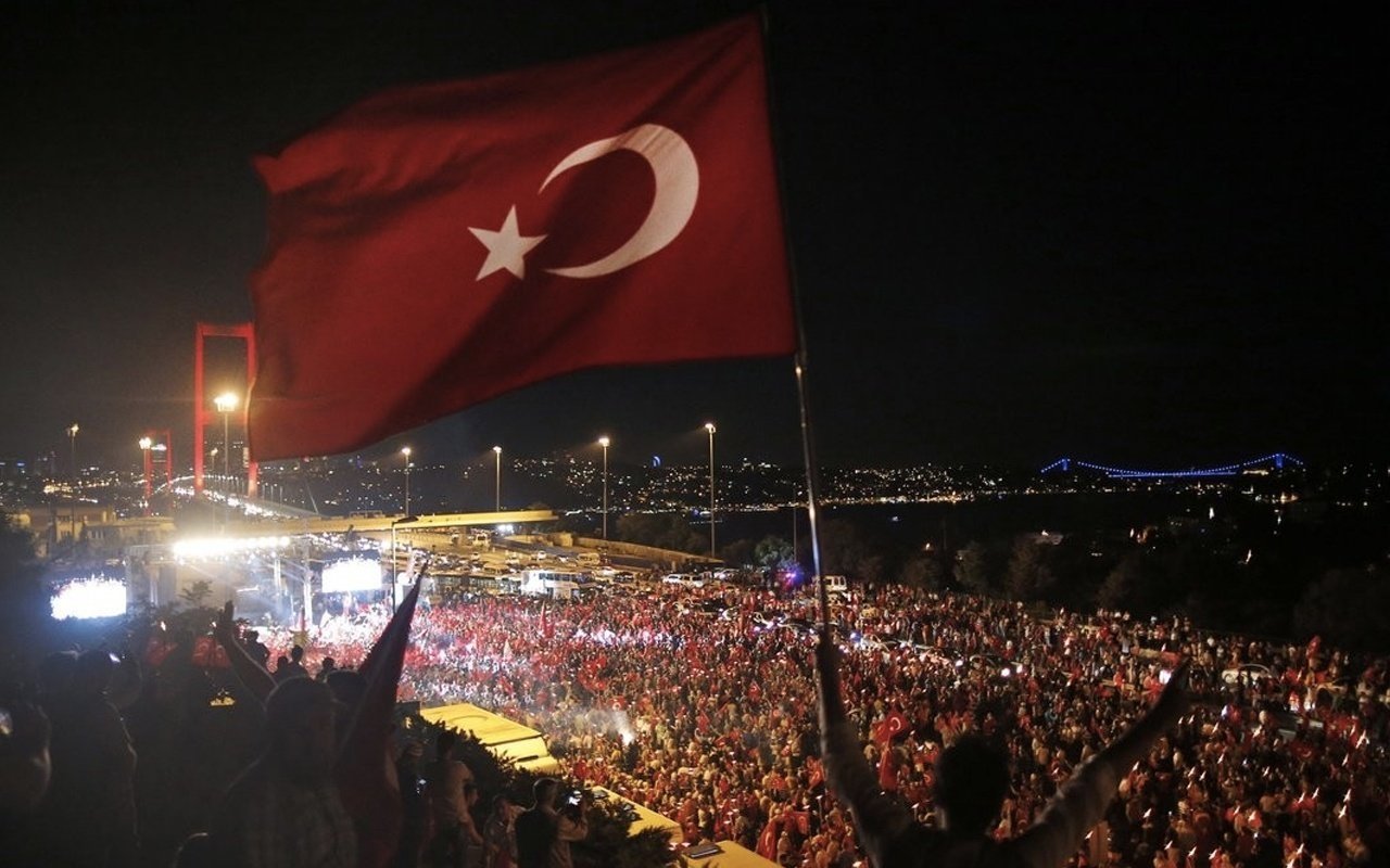 Τουρκία : Συλλαμβάνουν τους ναυάρχους - Ανάμεσά τους και τον «πατέρα» της Γαλάζιας Πατρίδας