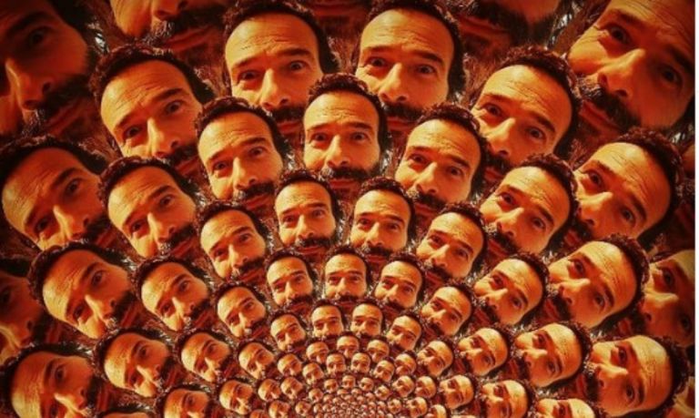 Θανάσης Ευθυμιάδης: Κάνει γυμνός μπάνιο στο ποτάμι μαζί με τους φίλους του