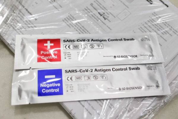 ΝΔ : Fake news ΣΥΡΙΖΑ για τα self tests και στην πλατφόρμα των φαρμακοποιών