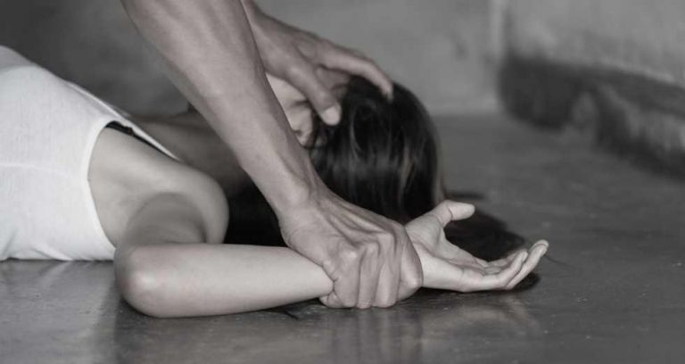 Βόλος: Απείλησε να σκοτώσει τη σύζυγο και το νεογέννητο μωρό τους