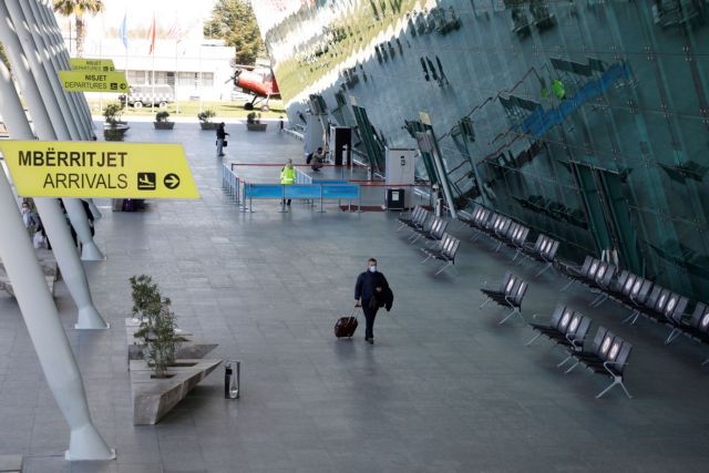 «Πράσινο διαβατήριο» για τουρισμό – Τι συμφώνησαν Ελλάδα και άλλες 12 χώρες της ΕΕ