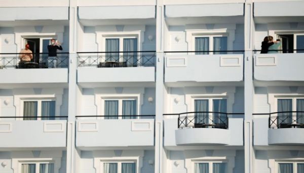 Ρόδος : Τι λένε οι Ολλανδοί που ήρθαν για «πειραματικές» διακοπές