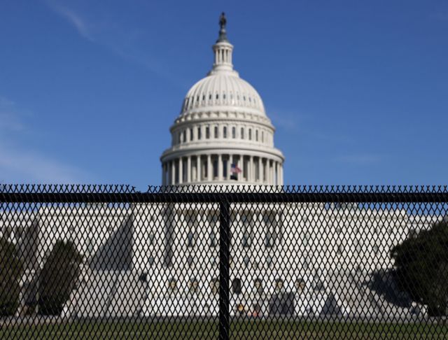 Καπιτώλιο : Η αστυνομία γνώριζε για τον κίνδυνο επίθεσης – Είχε εντολή να μην δράσει βίαια