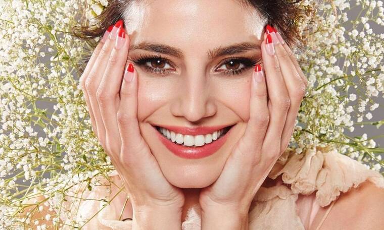 Εμπνευστείτε από τα ανοιξιάτικα μανικιούρ της Ηλιάνας Παπαγεωργίου