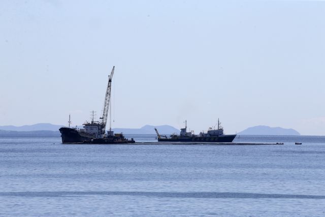 Σύγκρουση δεξαμενόπλοιου με αλιευτικό νότια του στενού Καφηρέα
