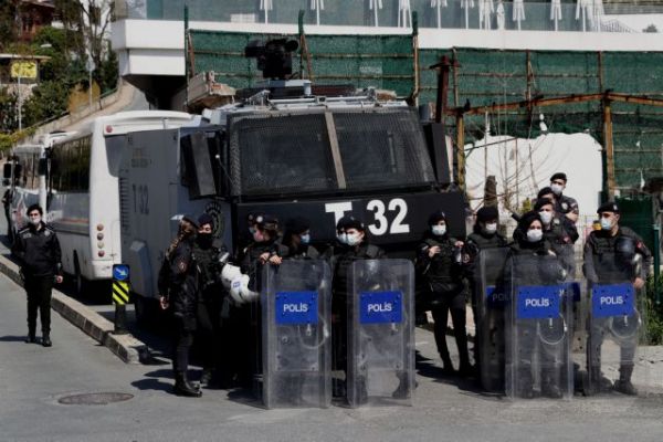 Τουρκία: Νέο πογκρόμ συλλήψεων για σχέσεις με τον Γκιουλέν