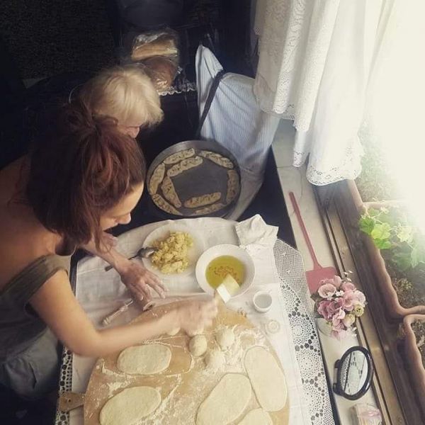 Η fb σελίδα “Ρίζες” είναι ό, τι πιο τρυφερό στην αρχική μας