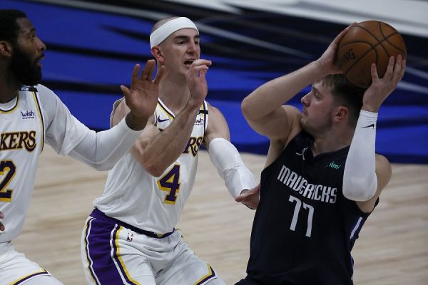 NBA: Τα αποτελέσματα και τα χάιλαϊτ της βραδιάς