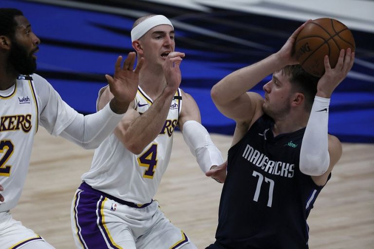 NBA: Τα αποτελέσματα και τα χάιλαϊτ της βραδιάς