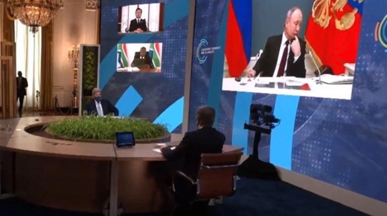 Σύνοδος για το κλίμα: Γκάφα Μπλίνκεν στην τηλεδιάσκεψη με «θύματα» Μακρόν και Πούτιν