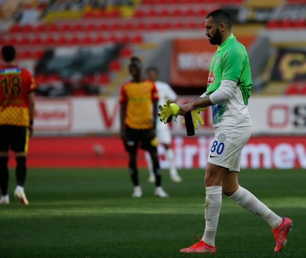 Ρίζεσπορ : Ο Μεριά έπαιξε τερματοφύλακας στα τελευταία λεπτά κόντρα στη Γκεζτεπέ! (vid)