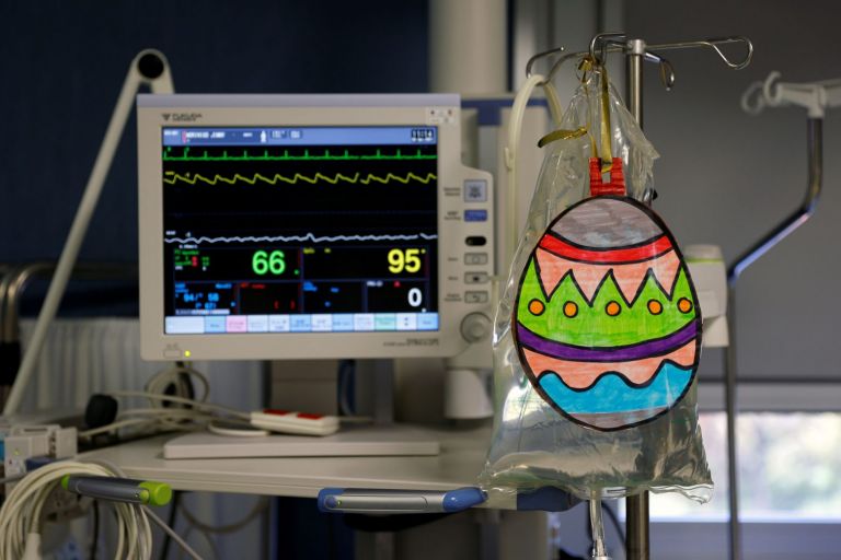 Γκίκας : Πρέπει να ανταλλάξουμε το Πάσχα με το καλοκαίρι – «Καμπανάκι» για κορονοπάρτι και σχολεία