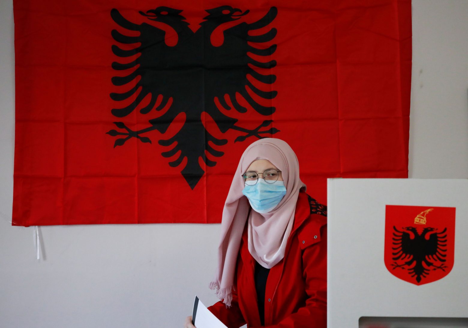 Αλβανία: Στο 48% η συμμετοχή στις κάλπες – Νίκη του Έντι Ράμα, σύμφωνα με τα exit poll