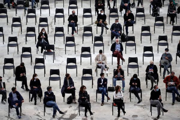 Βαρκελώνη: Καμία ένδειξη μετάδοσης του κοροναϊού σε συναυλία τεστ με 5.000 θεατές