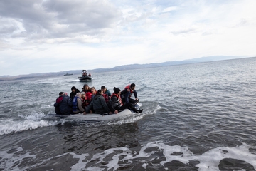 Κέρκυρα : Επιχείρησαν να φύγουν με ξύλινο σκάφος για Ιταλία - Συνελήφθησαν και βρέθηκαν θετικοί στον κοροναϊό