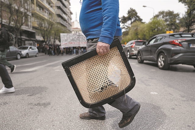 Πολιτική συμμαχία με την πανδημία