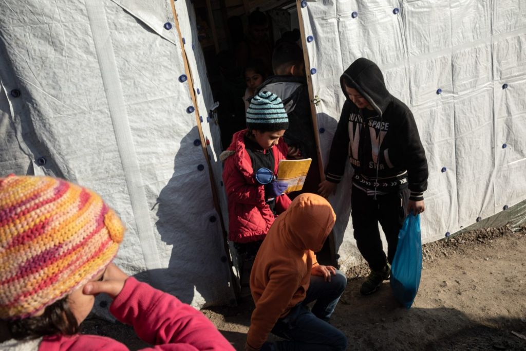 Προσφυγικό : Οι φραγμοί στην εκπαίδευση των προσφυγόπουλων στην Ελλάδα