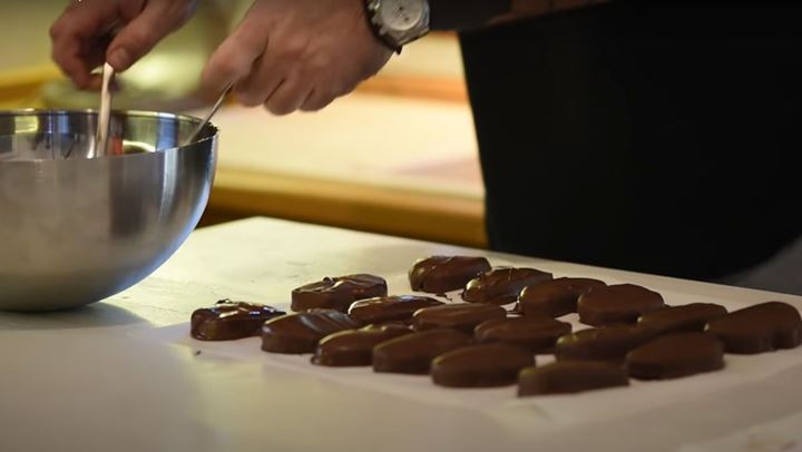 Αυτή είναι η πιο εύκολη συνταγή για καριόκες με μόλις 3 υλικά